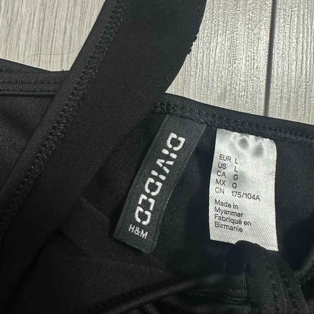 H&M Black Cropped Halter Neck Top Large - Picture 6 of 9